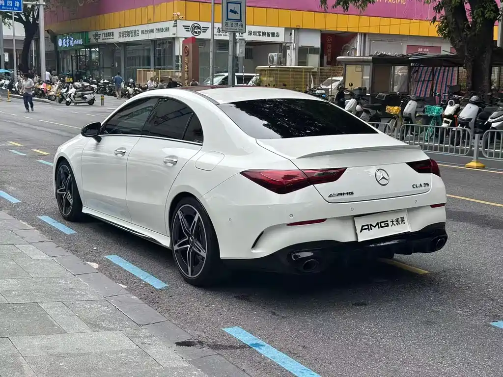 Mercedes-Benz Mercedes CLA AMG 2024 — фото 14