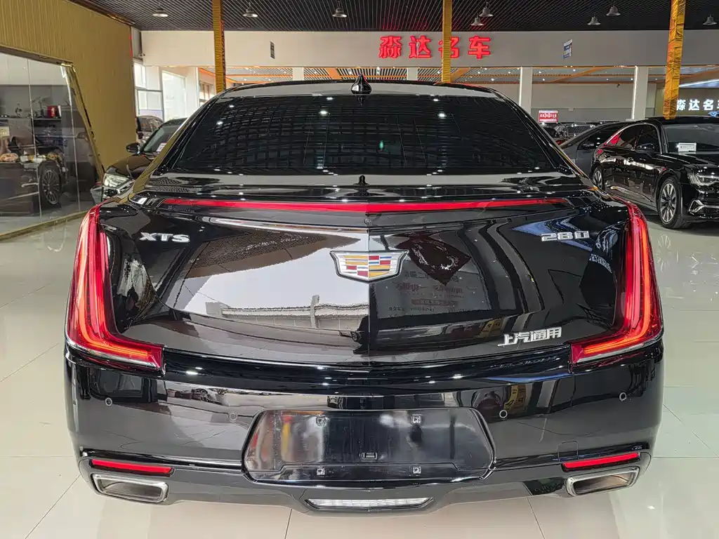 Cadillac XTS 2018 — фото 16