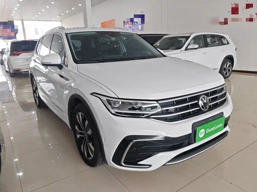 Volkswagen Tiguan L 2023 — фото 4