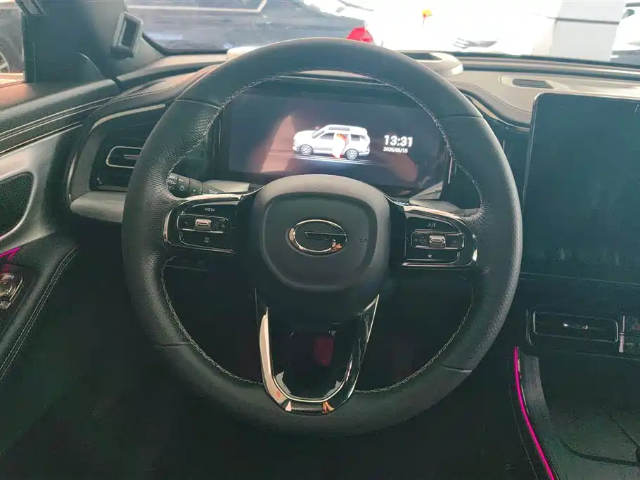 GAC Motor Trumpchi GS8 2022 — фото 15