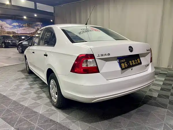 Skoda Rapid 2015
