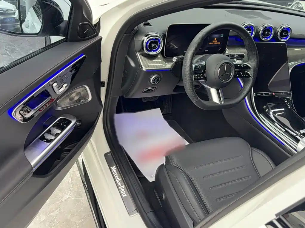 Mercedes-Benz C-Class 2024 — фото 15