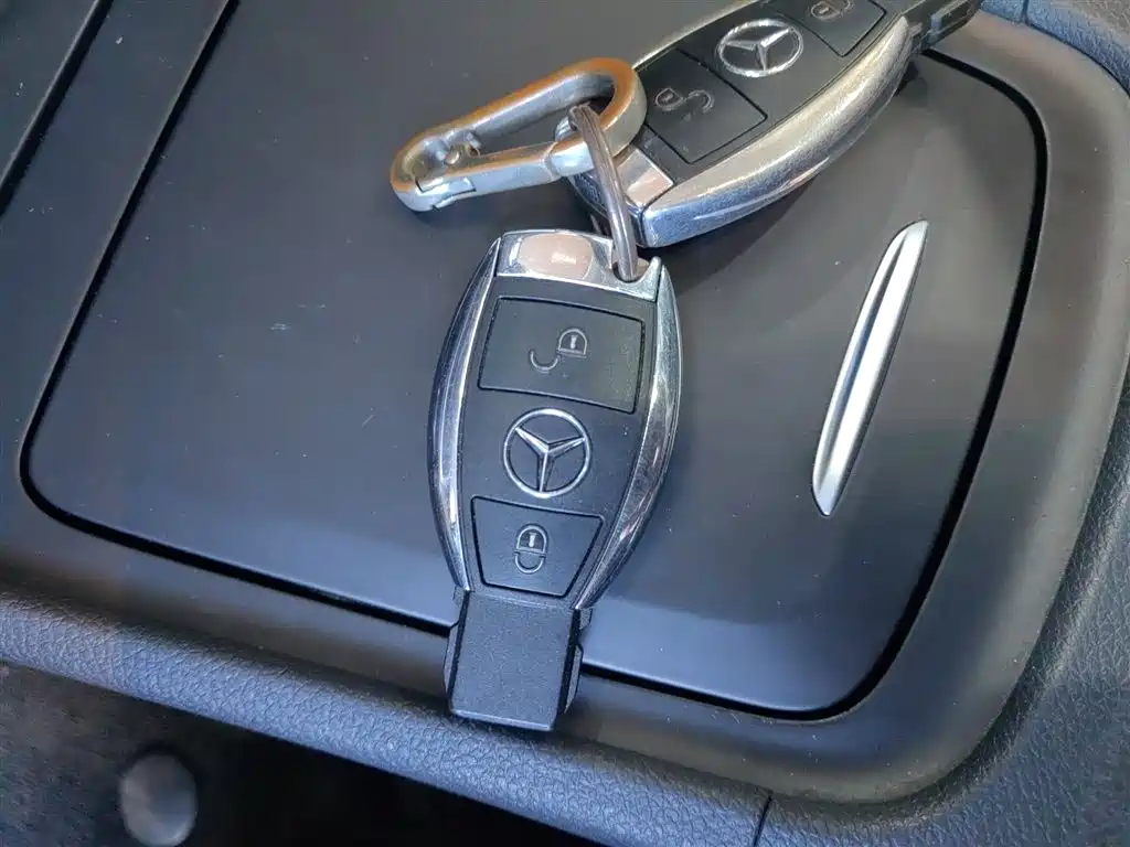 Mercedes-Benz GLA 2017 — фото 18