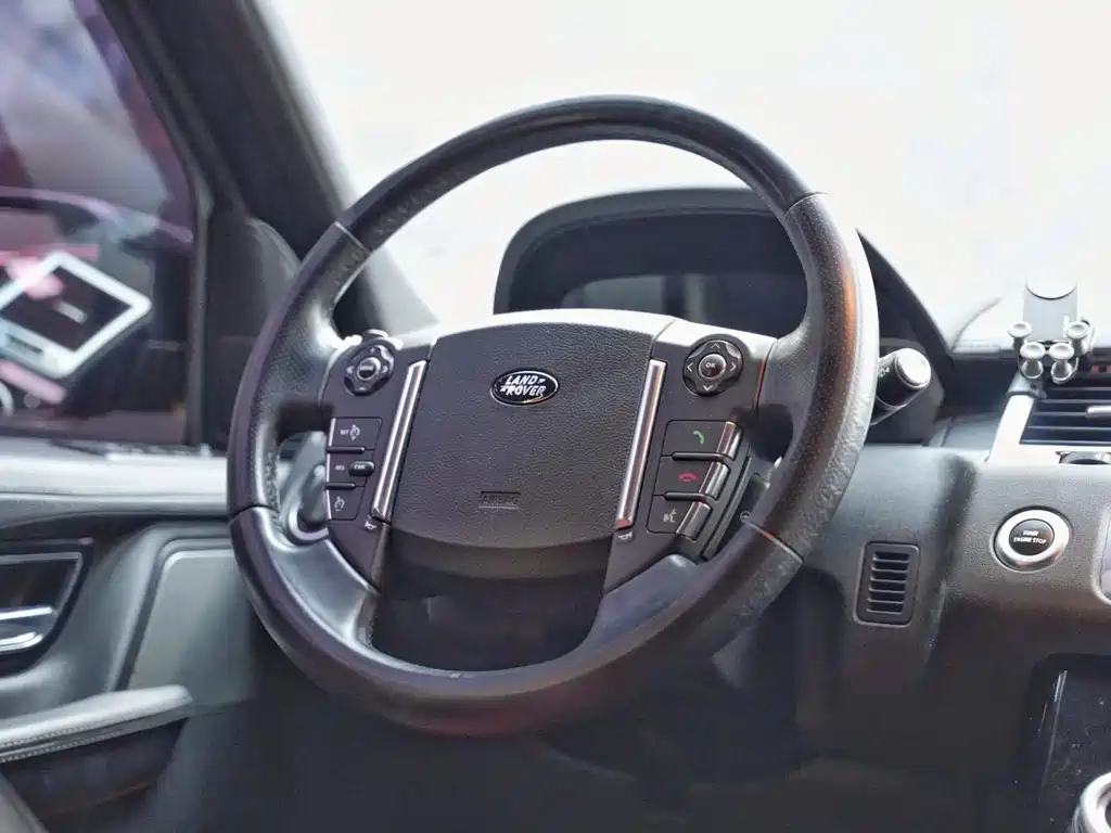 Land Rover Sport 2012 — фото 19