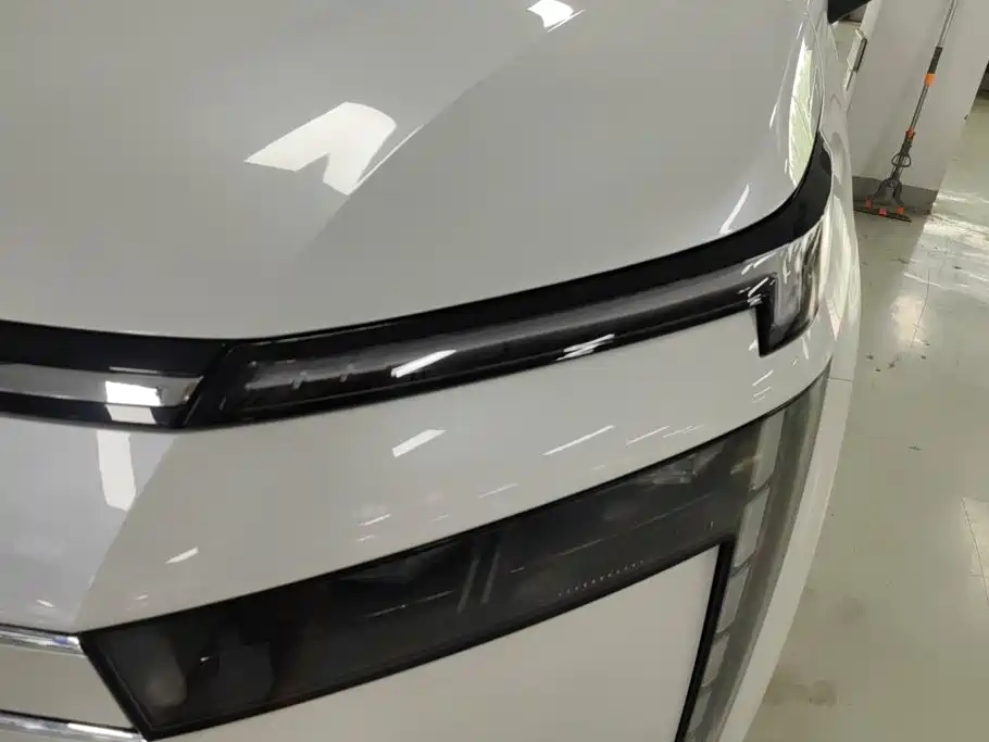 GAC Trumpchi E8 PHEV 2026 — фото 5