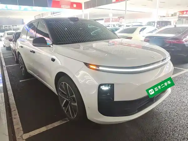Li Auto L6 2024