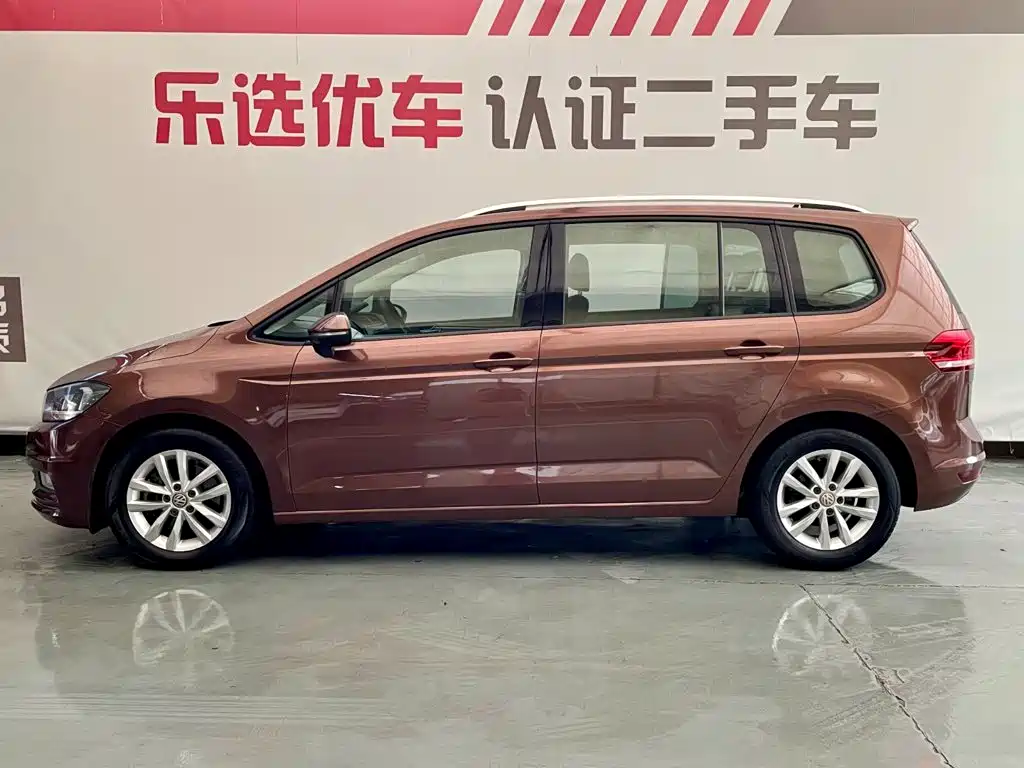 Volkswagen Touran 2016 — фото 3