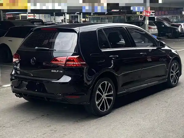 Volkswagen Golf 2016