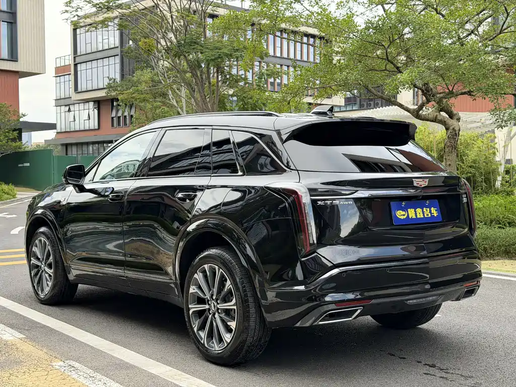 Cadillac XT5 2025 — фото 8