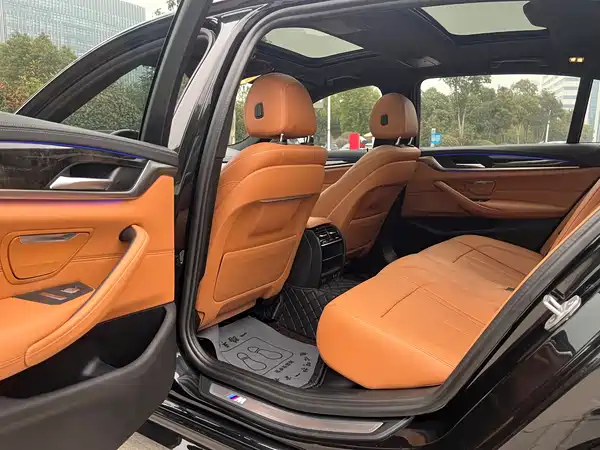 BMW 5 Series 2020