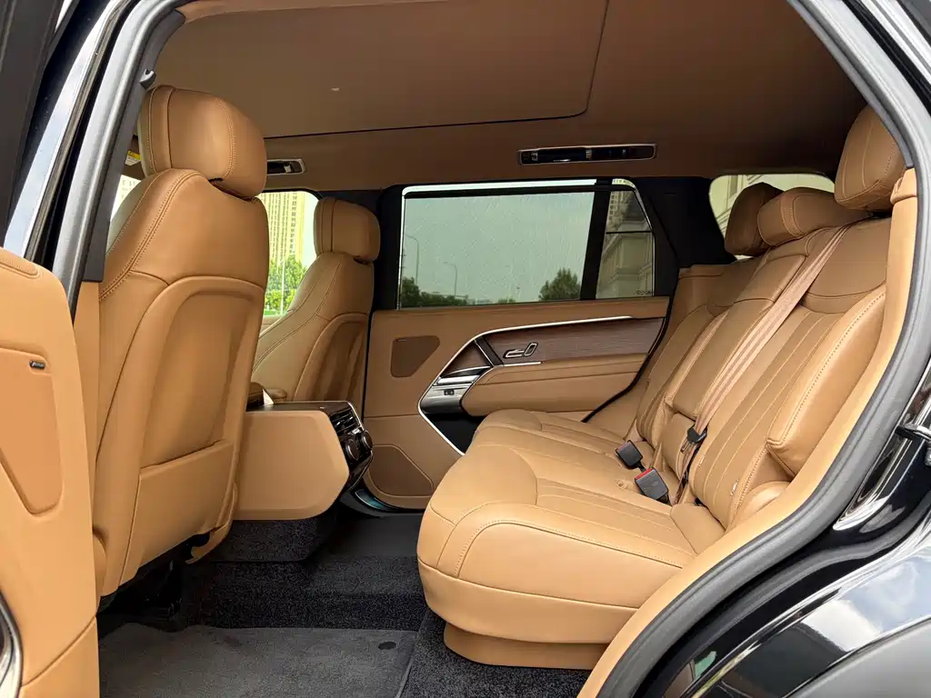 Land Rover Range Rover 2025 — фото 14