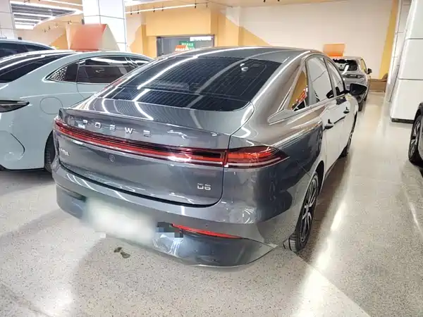 Roewe D6 2025