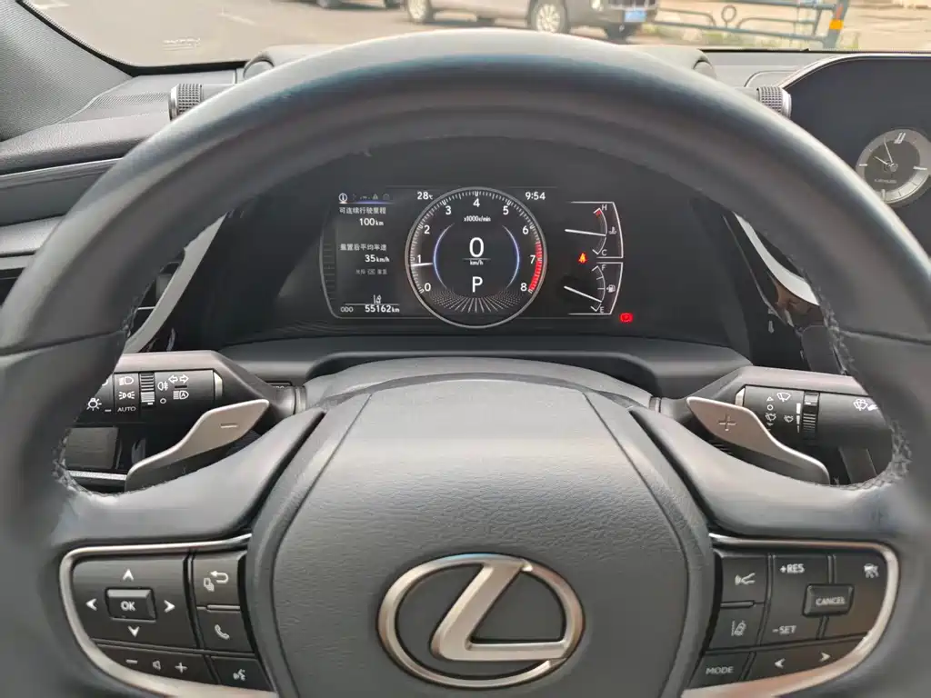 Lexus ES 2022 — фото 12