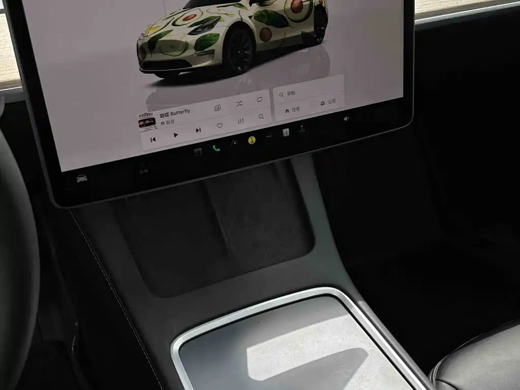 Tesla Model Y 2023 — фото 15