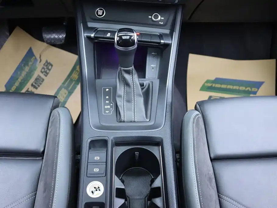 Audi Q3 Sportback 2022 — фото 24