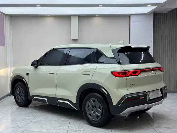 BYD Yuan UP 2025