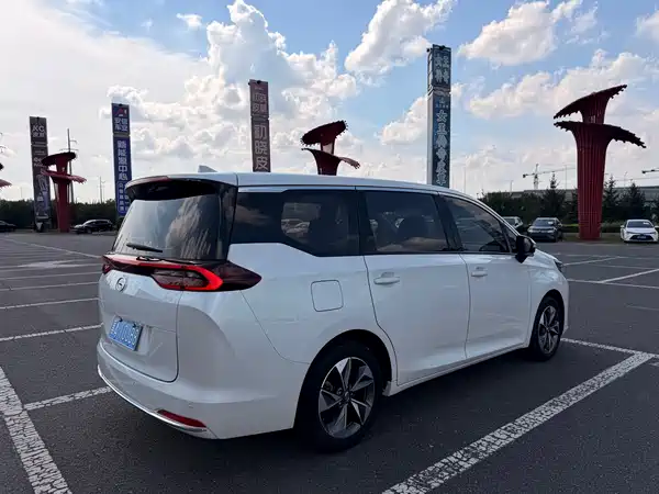 GAC Trumpchi M6 2022