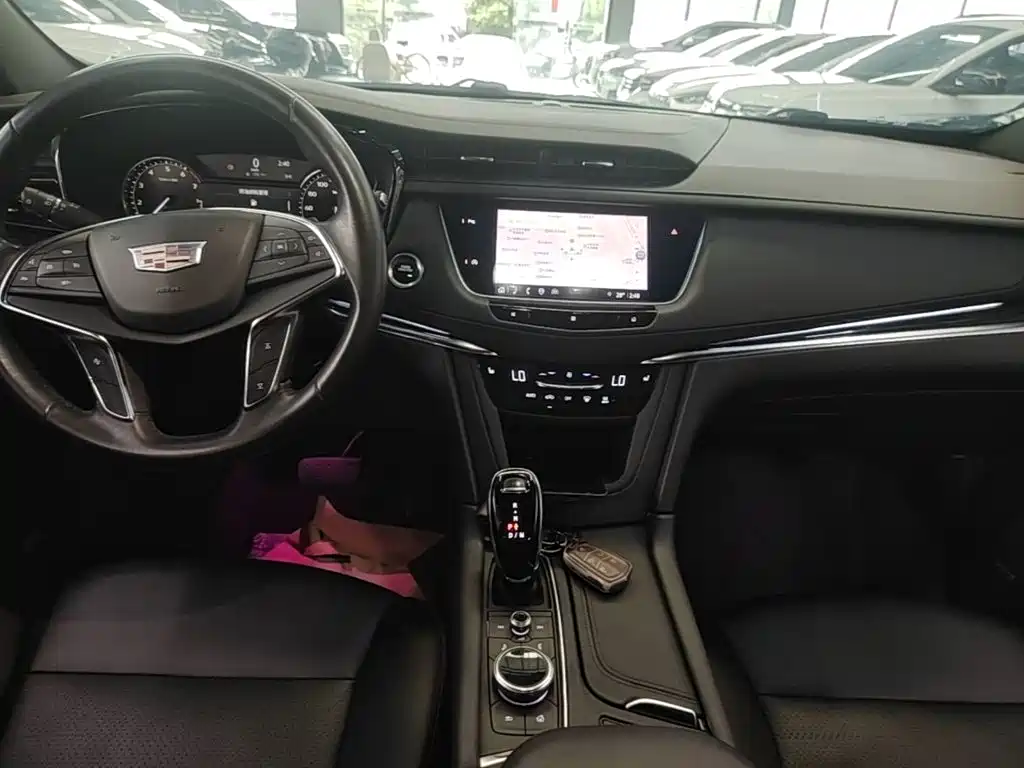 Cadillac XT5 2021 — фото 14