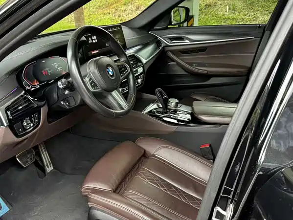 BMW 5 Series 2022