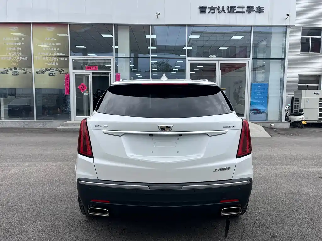 Cadillac XT5 2020 — фото 13