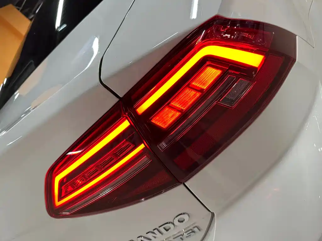 Volkswagen Lamando 2019 — фото 15