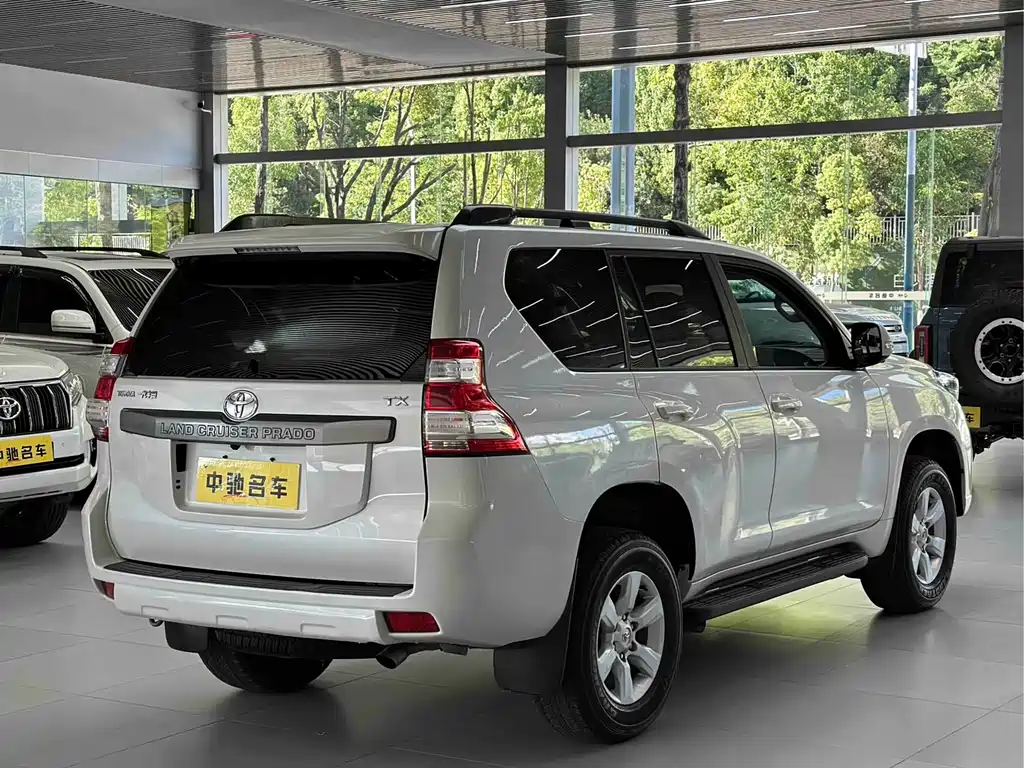 Toyota Prado 2016 — фото 5