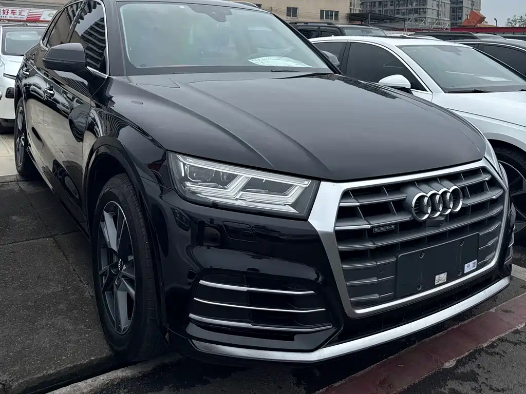 Audi Q5L 2020 — фото 3