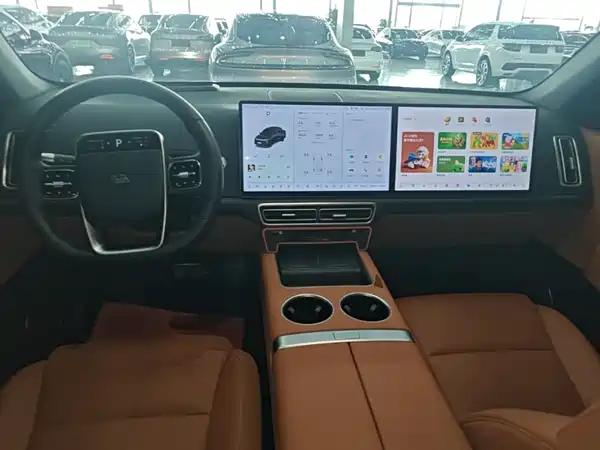 Li Auto L6 2024