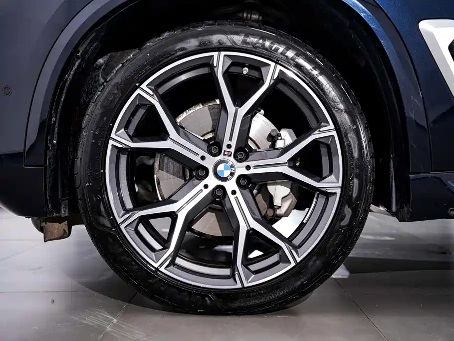 BMW X5 2024 — фото 12