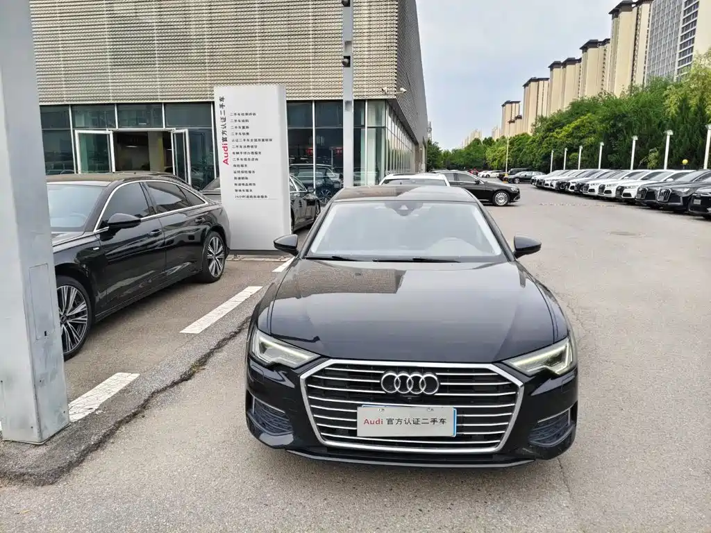 Audi A6L 2021 — фото 1