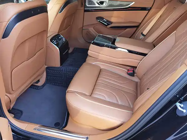 Hongqi H9 2025