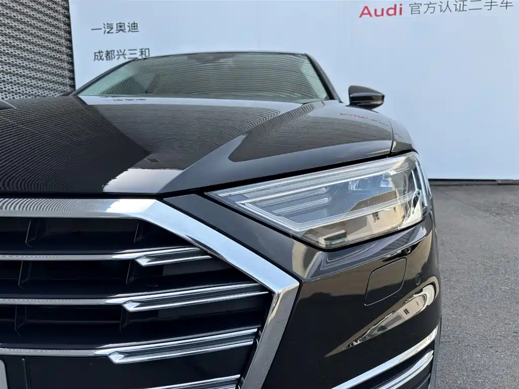 Audi A8 2021 — фото 16