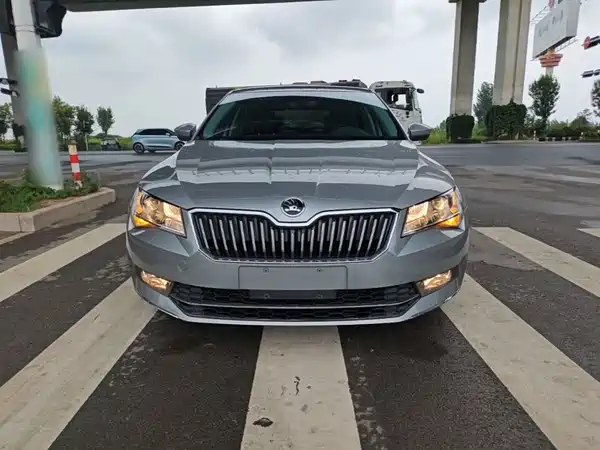 Skoda Superb 2019