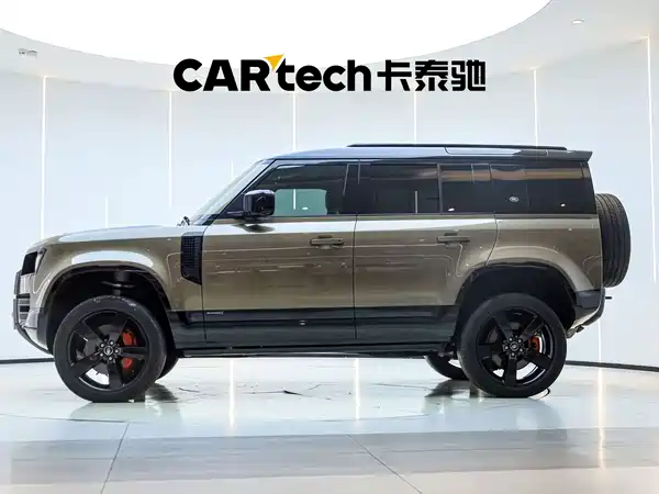 Land Rover Defender 2022