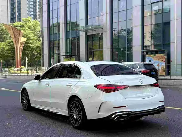 Mercedes-Benz C-Class 2022