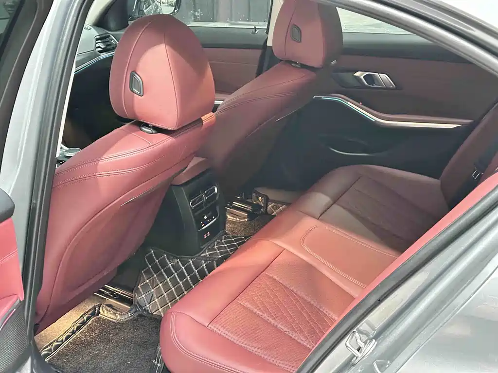 BMW 3 Series 2023