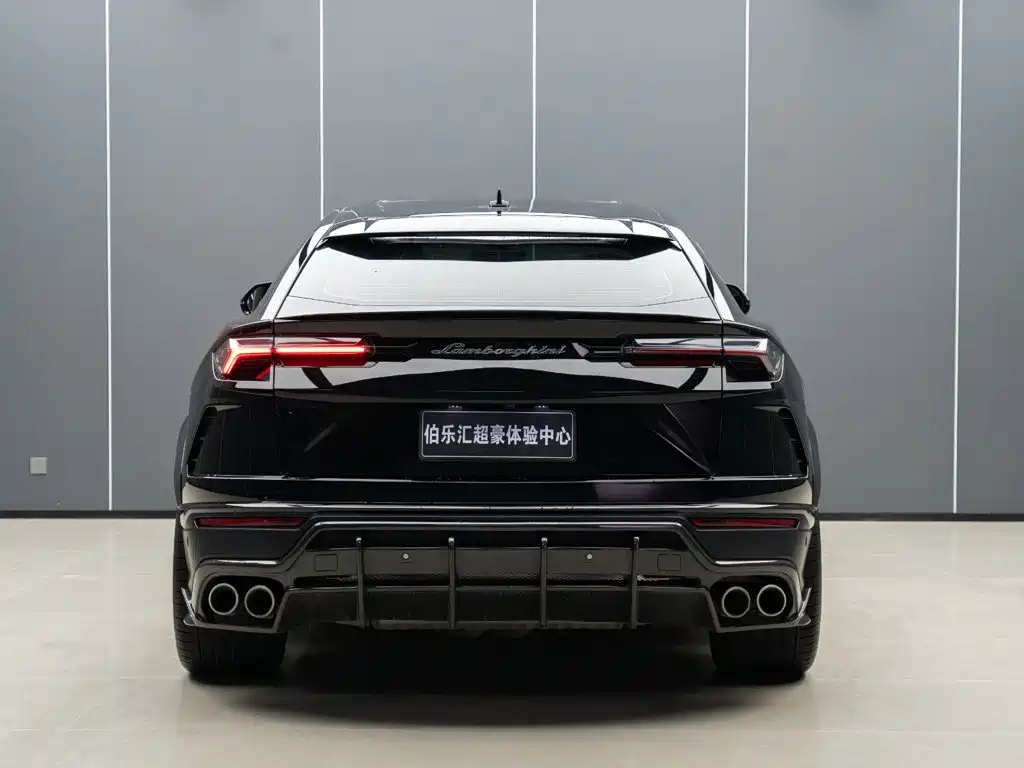 Lamborghini Urus 2022 — фото 8
