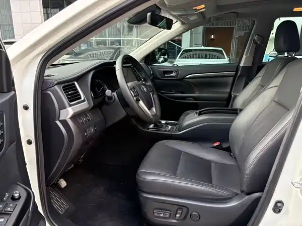 Toyota Highlander 2018