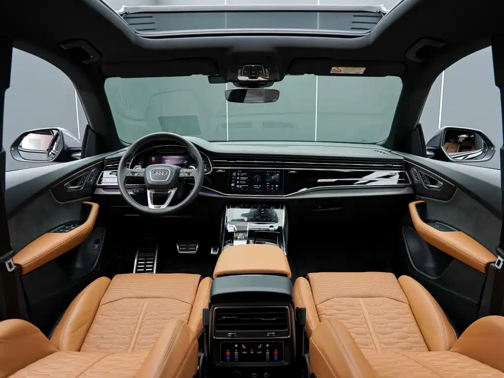 Audi RS Q8 2024 — фото 15