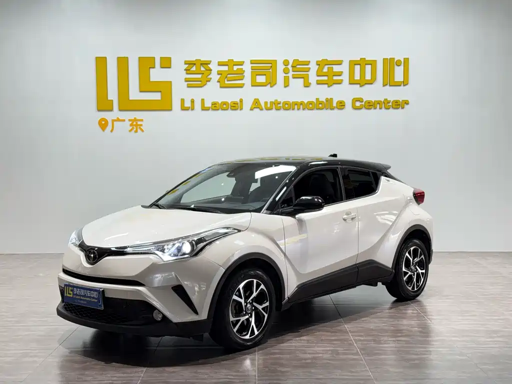 Toyota C-HR 2020 — фото 1