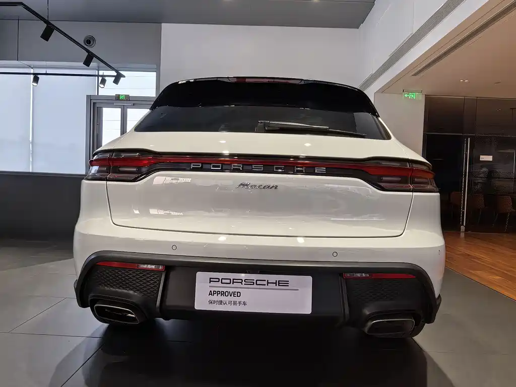 Porsche Macan 2023 — фото 7