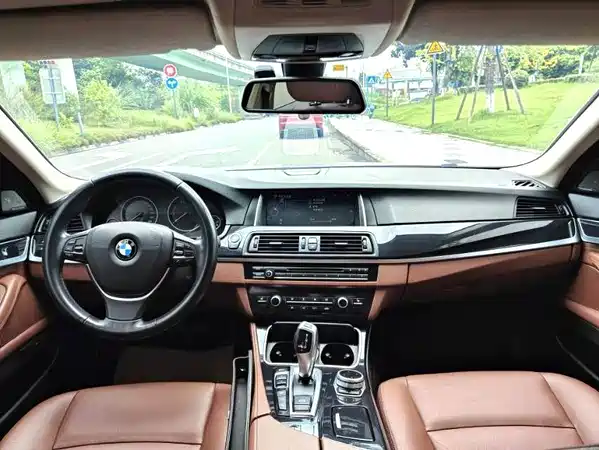 BMW 5 Series 2016