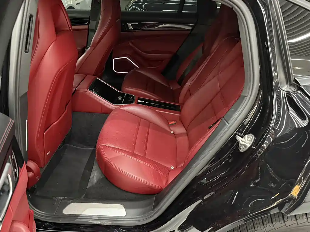 Porsche Panamera 2020 — фото 10