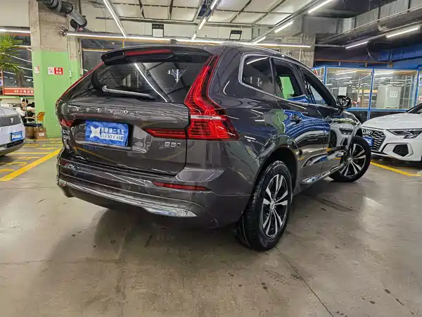 Volvo XC60 2022