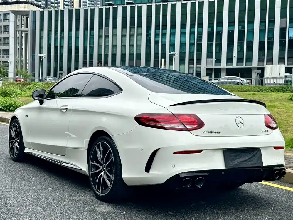 Mercedes-Benz C-Class AMG 2022 — фото 7