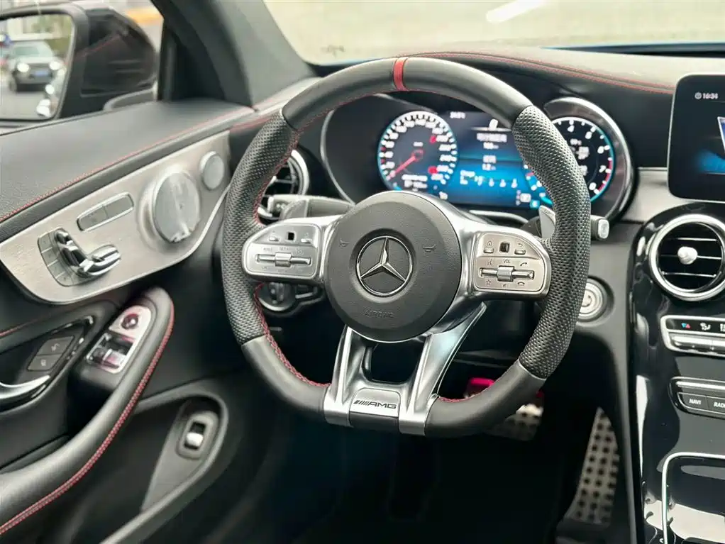 Mercedes-Benz C-Class AMG 2022 — фото 21