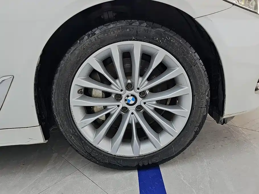 BMW 5 Series 2020