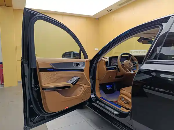 Hongqi H9 2025