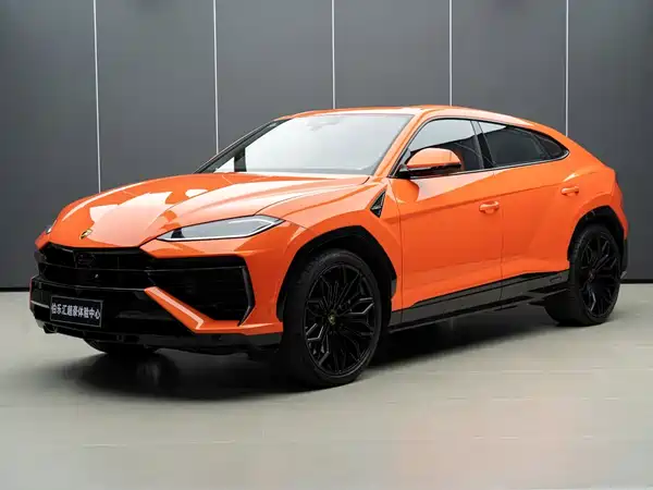Lamborghini Urus SE 2025
