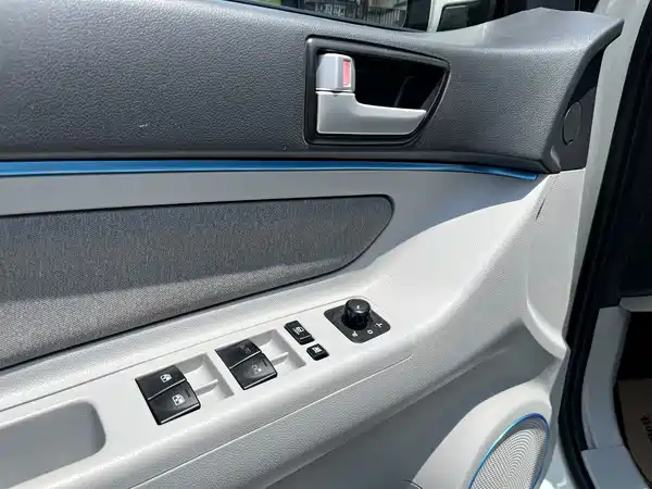 BAIC EV 2015
